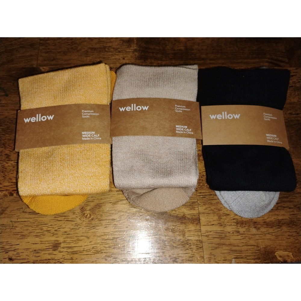 NEW Wellow Premium Compression Socks Medium Wide Calf (LOT OF 3)